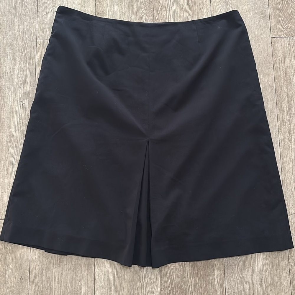 Jones Wear stretch skirt - Picture 2 of 2